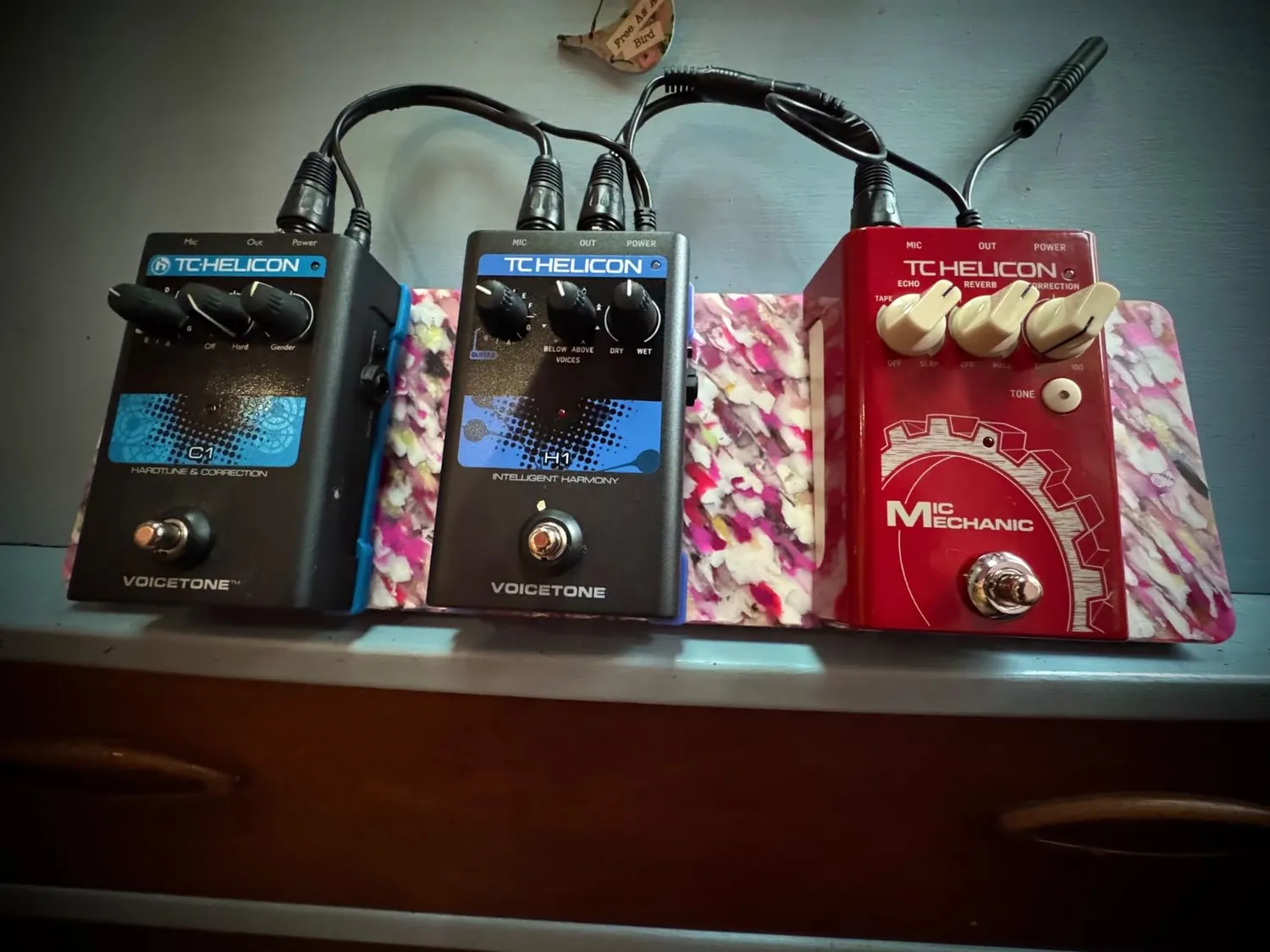 TC Helicon Singles Connect Kit Vocal-Pedal Zubehör-Set