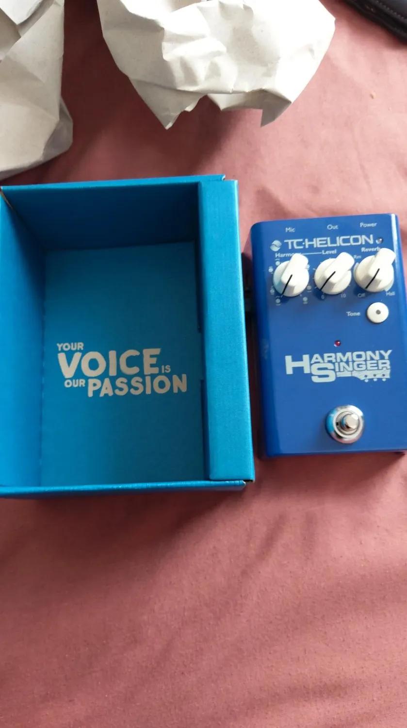 TC Helicon Harmony Singer 2 Gesangseffektpedal gitarrengesteuert