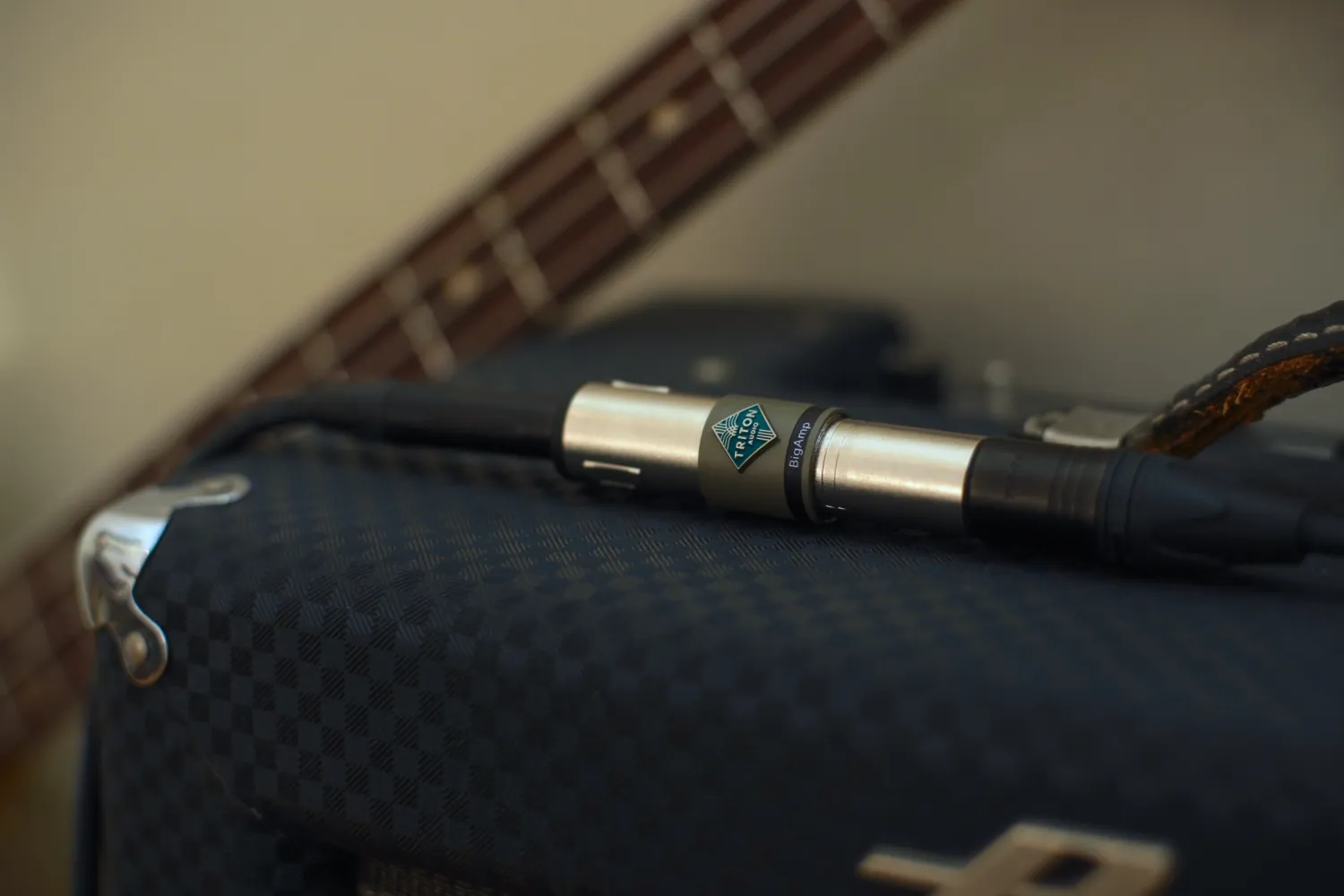 Triton Audio BigAmp Instrumenten-Preamp DI +3dB