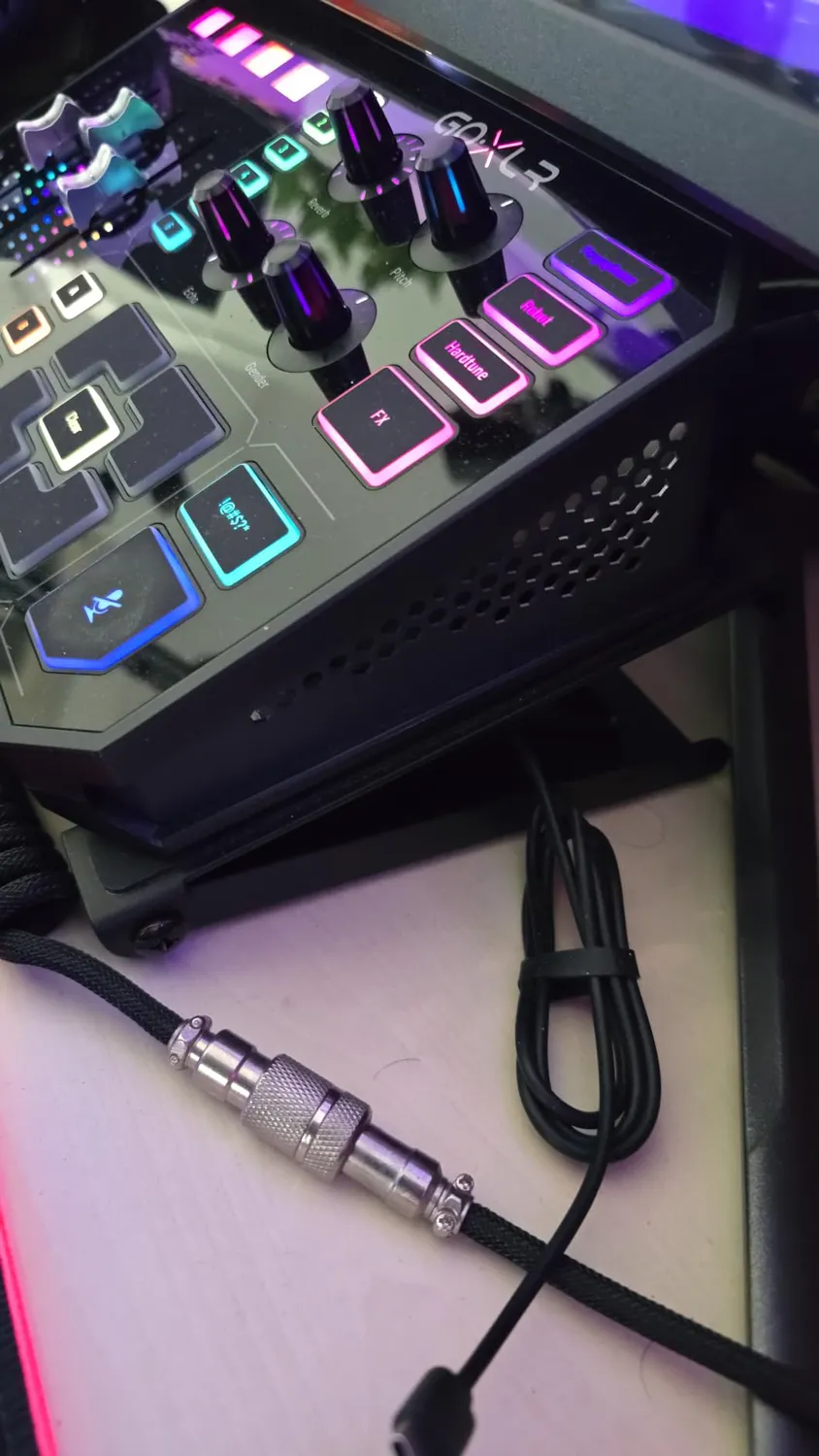 TC Helicon GoXLR Desk Stand Tischständer Metall