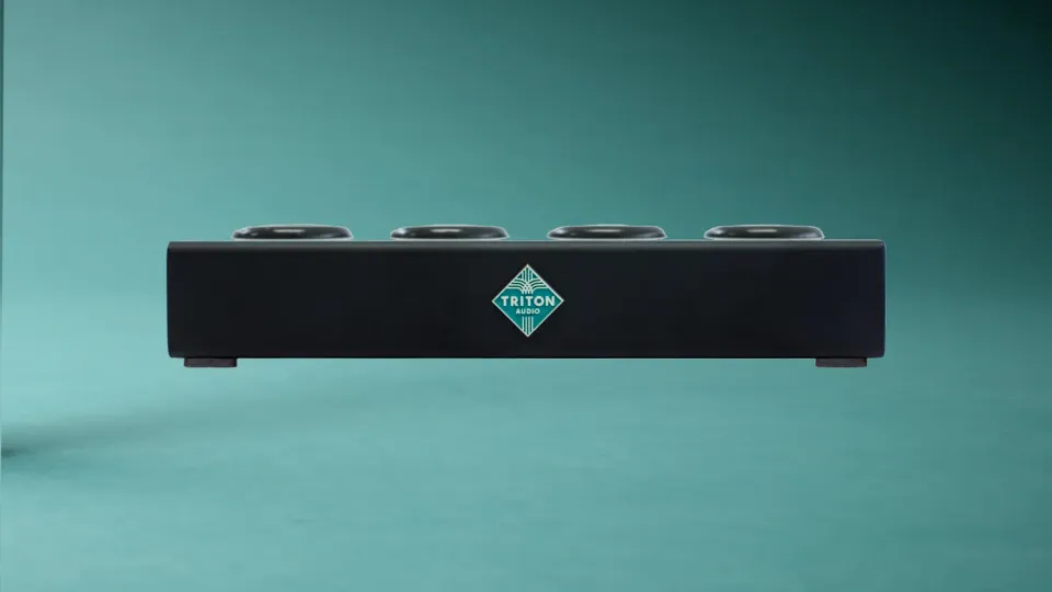 Triton Audio Display Halter für 4 Inline Produkte Stahl