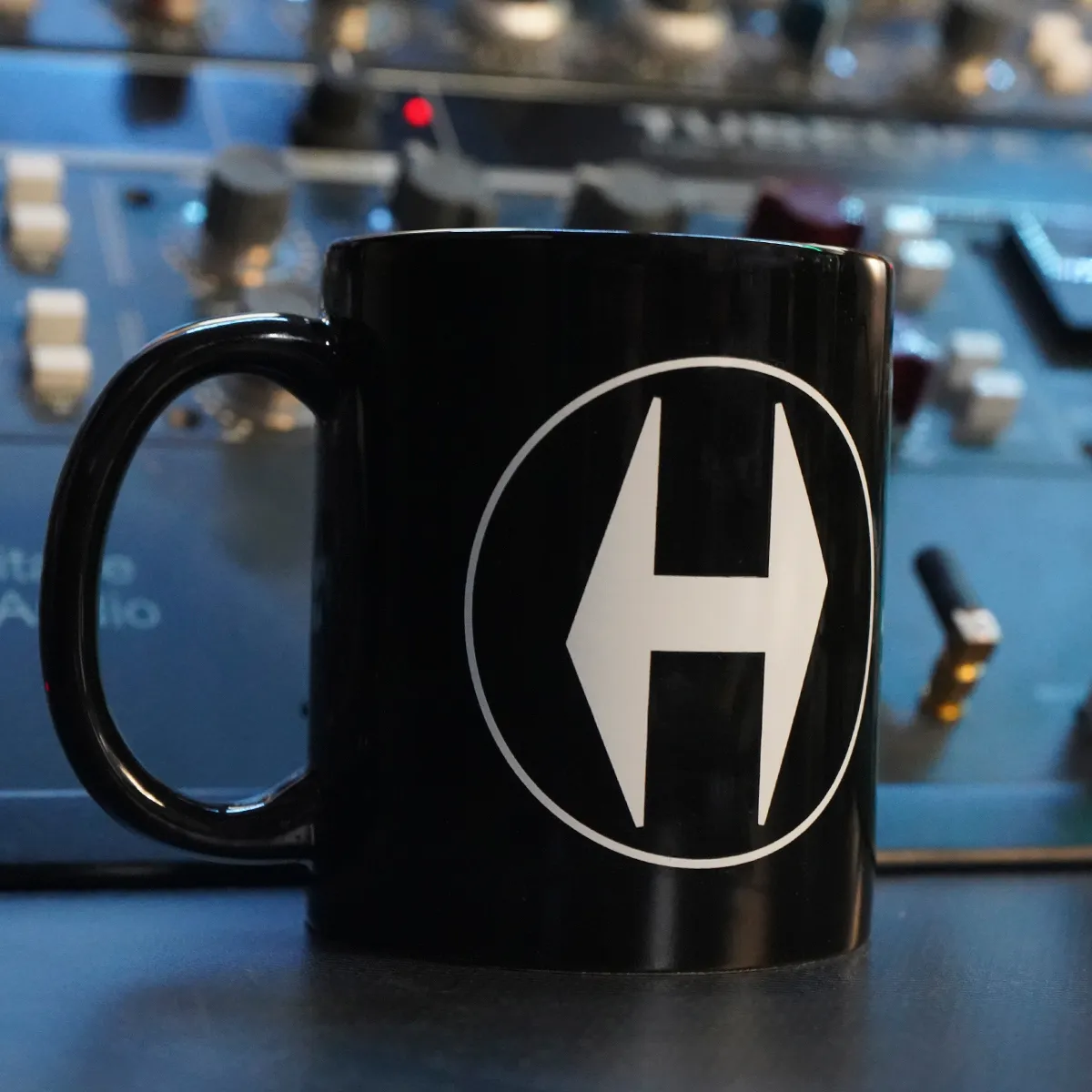Heritage Audio H Logo Tasse schwarz Keramik